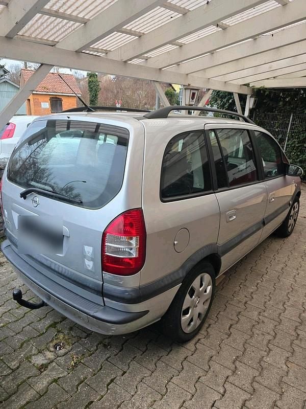 Silber Gebraucht 2004 Opel Corsa Van / Kleinbus | 850 € (Superpreis) - Bild 1/4