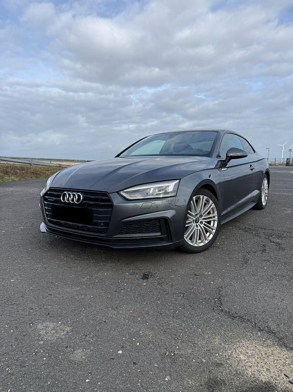 Gebraucht Audi A5 Ambiente 218 PS (160 kW) 2018 Grau Coupé