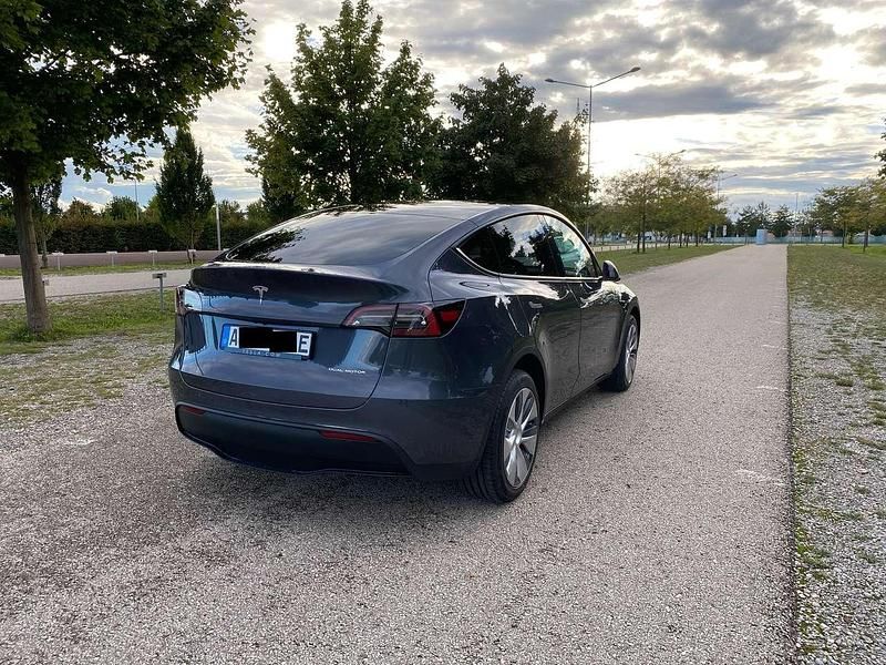 Gebraucht Tesla Model Y 378 kW (514 PS) 2022 Grau SUV