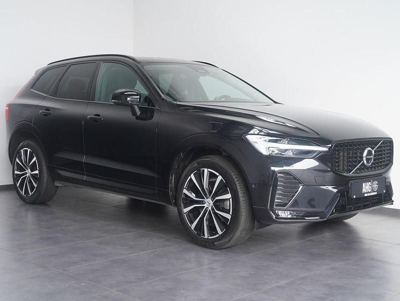 Gebraucht Volvo XC60 Ultimate 250 PS (183 kW) 2022 Onyx black SUV