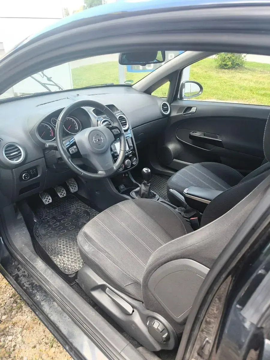 Gebraucht Opel Corsa 87 PS (63 kW) 2012 Schwarz Kleinwagen