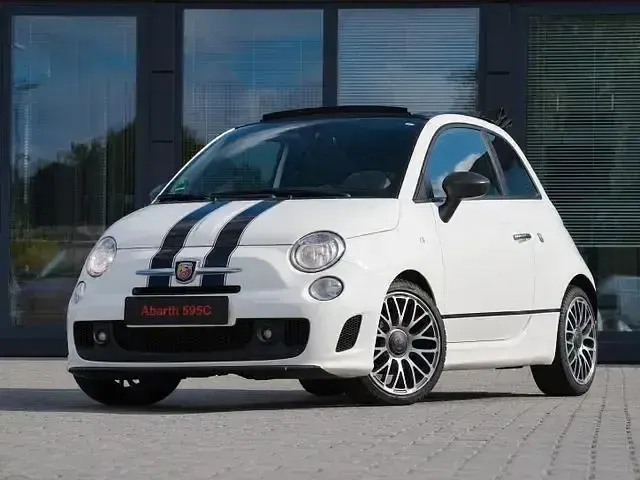 Usado Abarth 595C 135 HP (99 kW) 2014 Branco Cabrios