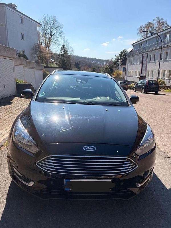 Gebraucht Ford Focus Titanium 150 PS (110 kW) 2016 Schwarz Kombi