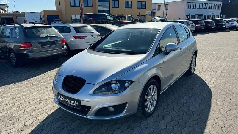 Other Gebraucht 2011 Seat Leon Stylance Limousine | 3.000 € (Guter Preis) - Bild 1/4
