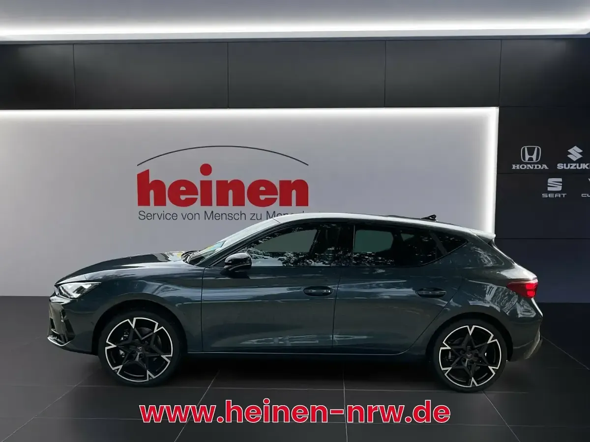Usata Cupra Leon 150 CV (110 kW) 2025 Grigio Berlina