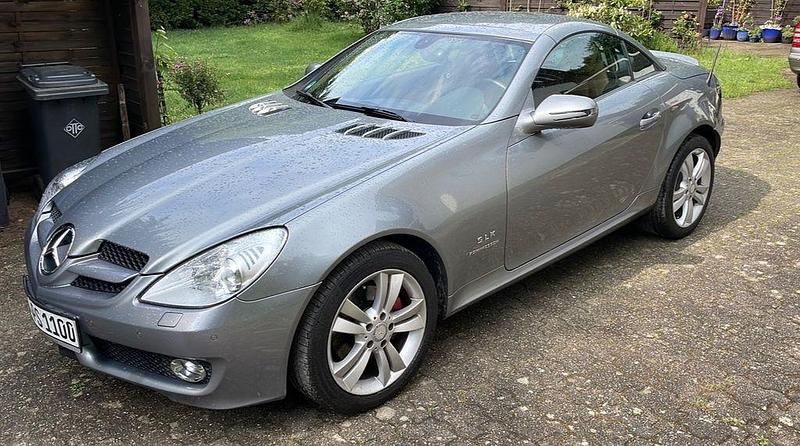 Grau Gebraucht 2008 Mercedes SLK200 Cabrio | 10.300 € (Fairer Preis) - Bild 1/4