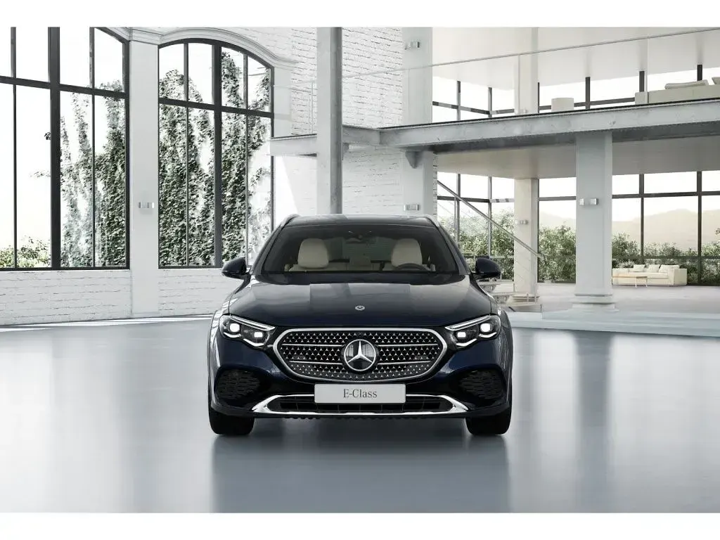 Gebraucht Mercedes E300 197 PS (144 kW) 2025 Nautikblau Kombi