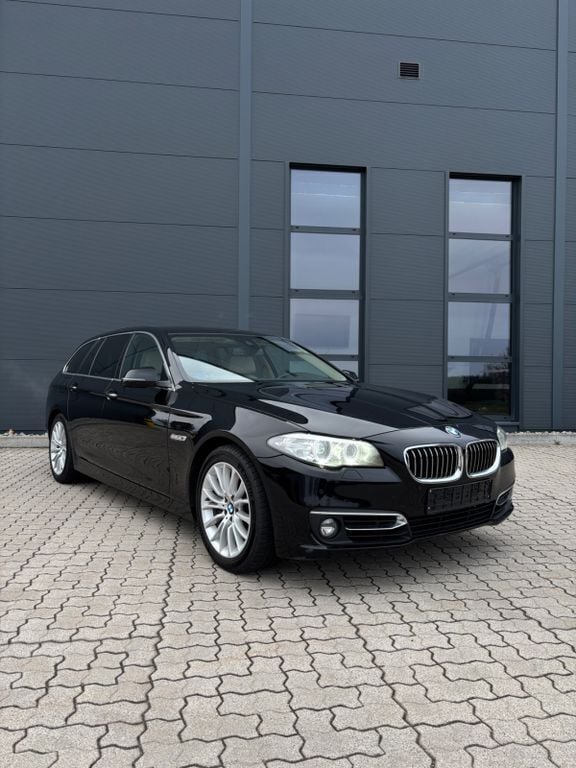 Schwarz Gebraucht 2016 BMW 535 Luxury Line Kombi | 12.700 € (Superpreis) - Bild 1/4