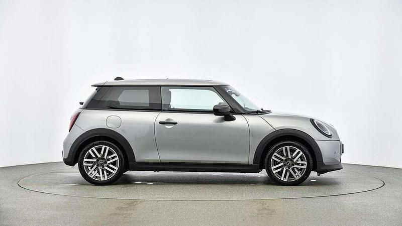 Gebraucht Mini Cooper Classic 156 PS (114 kW) 2024 Grau Kleinwagen