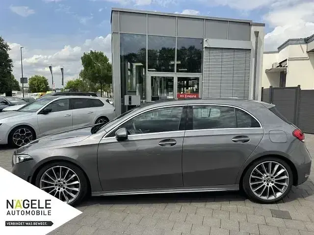 Gebraucht Mercedes A250 AMG line 224 PS (164 kW) 2022 Grau Limousine