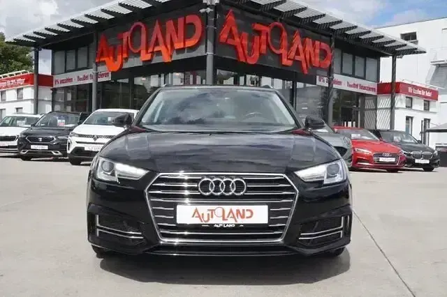 Gebraucht Audi A4 Comfort 150 PS (110 kW) 2019 Schwarz Kombi