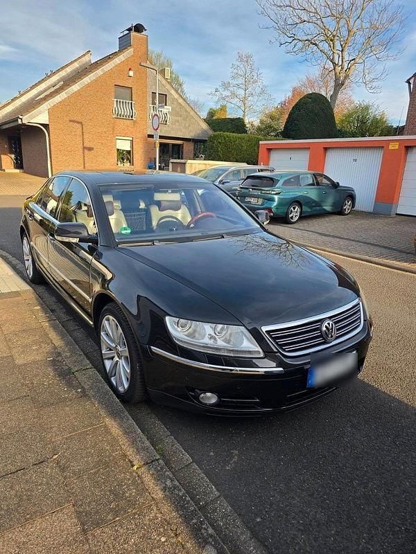 Usata VW Phaeton 234 CV (172 kW) 2005 Nero Berlina