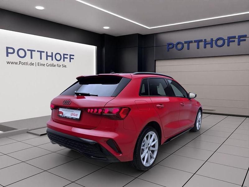 Gebraucht Audi A3 S-Line 177 PS (130 kW) 2025 Rot Limousine