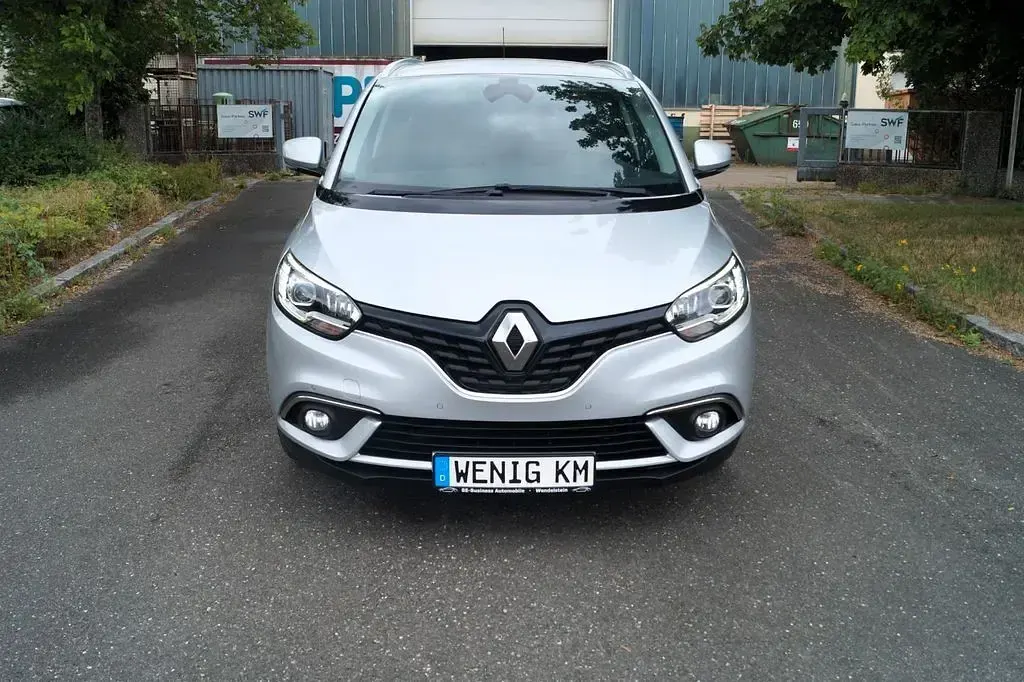 Gebraucht Renault Scénic IV Business 120 PS (88 kW) 2019 Silber Van / Kleinbus