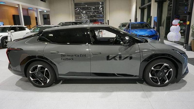Neu Kia EV4 GT-Line 150 kW (204 PS) 2025 Grau Limousine
