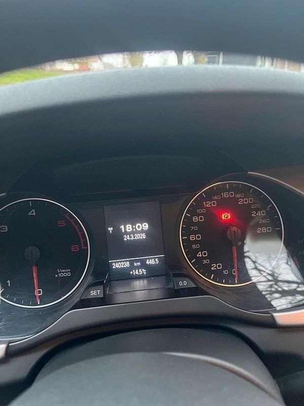 Usata Audi A4 143 CV (105 kW) 2012 Grigio Station wagon