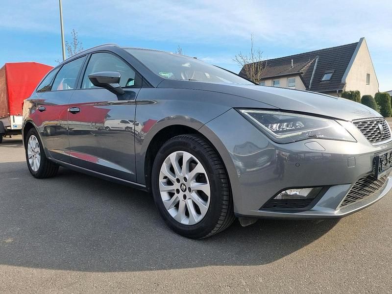 Gebraucht Seat Leon 150 PS (110 kW) 2015 Violet Kombi