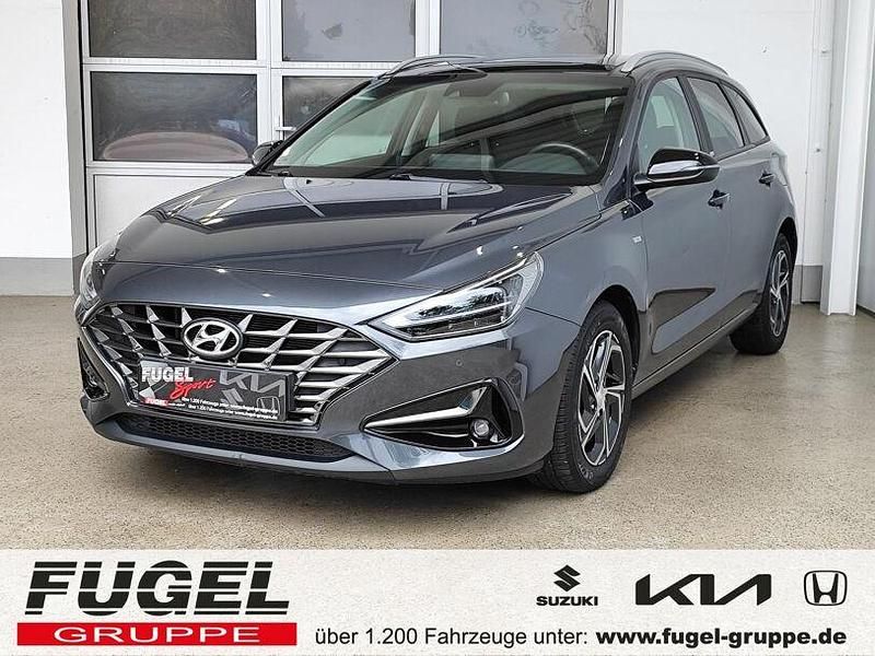 Dark knight / mic Gebraucht 2021 Hyundai i30 Intro Edition Kombi | 19.999 € (Fairer Preis) - Bild 1/4