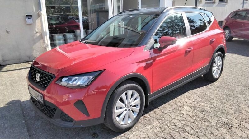 Rot Gebraucht 2022 Seat Arona SUV | 18.990 € (Guter Preis) - Bild 1/4