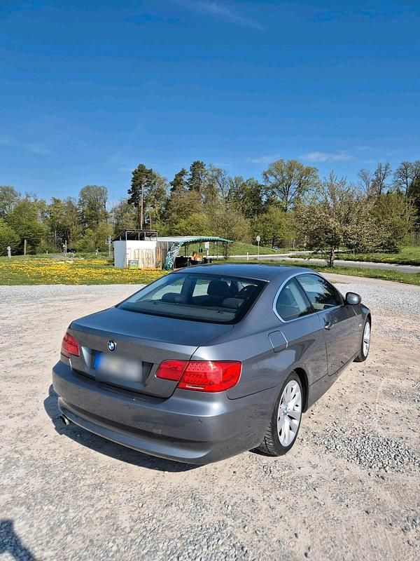 Second-hand BMW 320 184 CP (135 kW) 2011 Gri Coupe