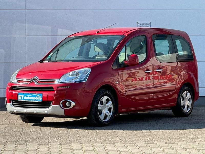 Gebraucht Citroën Berlingo 92 PS (67 kW) 2015 Rot Van / Kleinbus