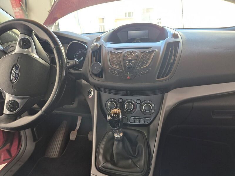 Rot Gebraucht 2015 Ford Kuga SYNC Edition SUV | 9.000 € (Fairer Preis) - Bild 1/4