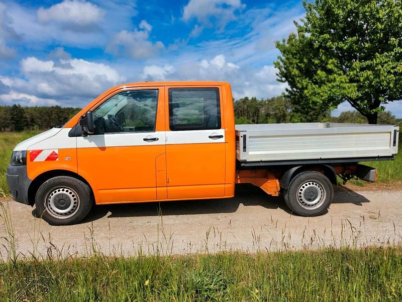 Gebraucht VW T5 140 PS (102 kW) 2013 Orange Van