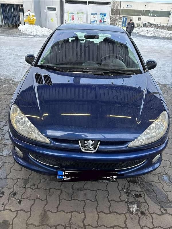 Blau Gebraucht 2003 Peugeot 206 Tendance Kleinwagen | 1.790 € (Fairer Preis) - Bild 1/4