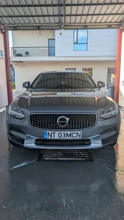 Gebraucht Volvo V90 CC 190 PS (139 kW) 2018 Grau Kombi