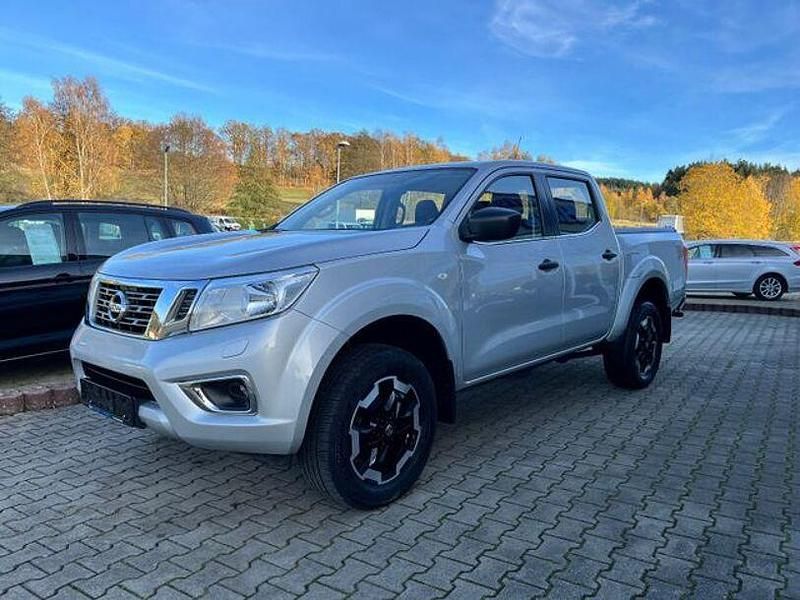 Gebraucht Nissan Navara Acenta 190 PS (139 kW) 2022 Silber Pickup