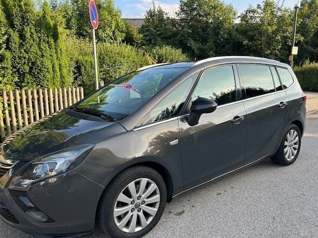 Grau Gebraucht 2013 Opel Zafira Tourer Innovation Van / Kleinbus | 6.600 € (Guter Preis) - Bild 1/4