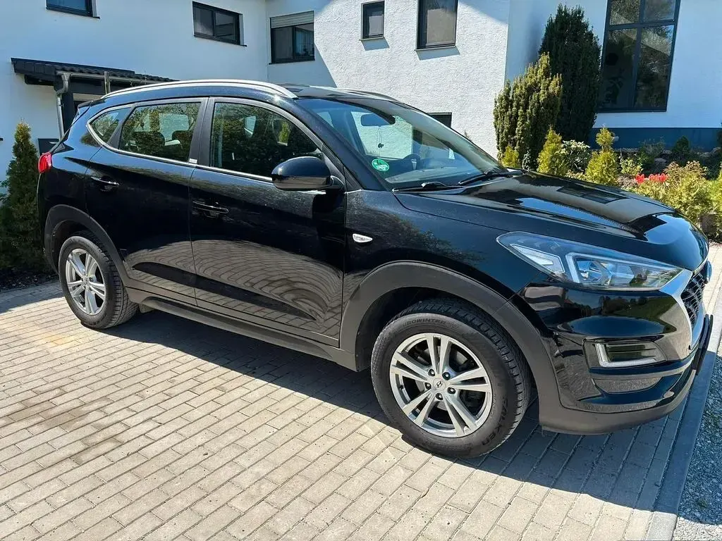Gebraucht Hyundai Tucson Select 177 PS (130 kW) 2020 Schwarz SUV