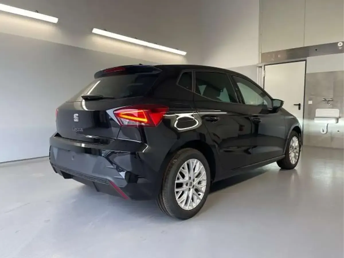 Neu Seat Ibiza CONNECT 95 PS (69 kW) 2026 [0e0e] midnight schwarz metallic Kleinwagen