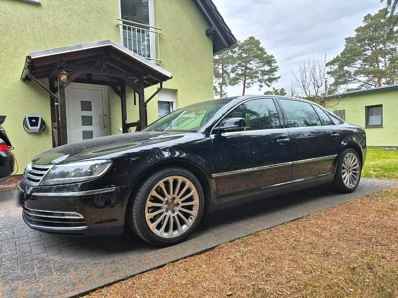 Second-hand VW Phaeton 245 CP (180 kW) 2015 Negru Berlinǎ