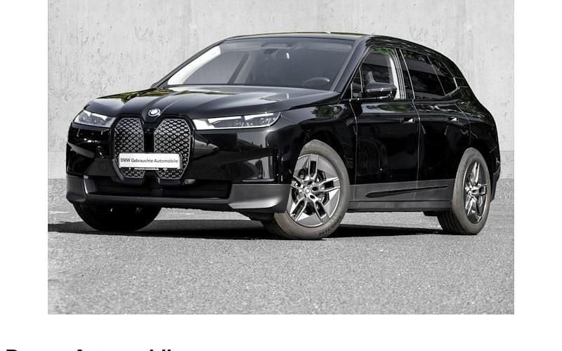 Schwarz Gebraucht 2022 BMW iX Shadowline SUV | 40.800 € (Guter Preis) - Bild 1/4