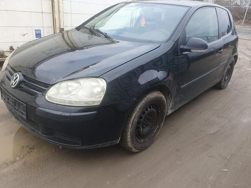 Gebraucht VW Golf IV 95 PS (69 kW) 2004 Schwarz Kleinwagen