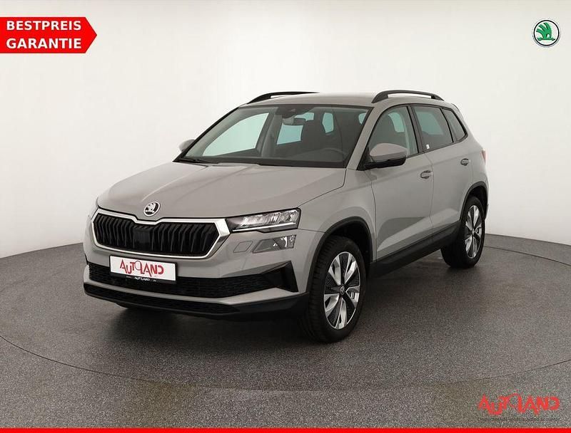 Grau Gebraucht 2022 Skoda Karoq SUV | 29.990 € (Fairer Preis) - Bild 1/4