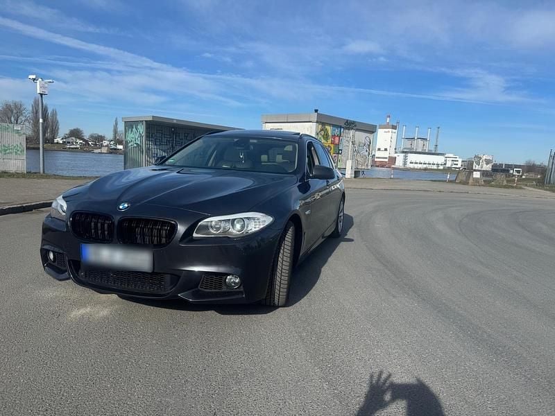 Gebraucht BMW 525 218 PS (160 kW) 2011 Schwarz Kombi