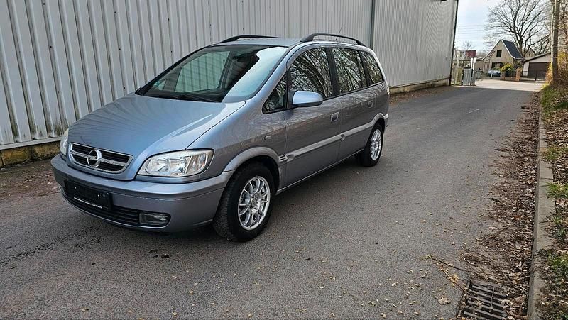 Gebraucht Opel Zafira 125 PS (91 kW) 2004 Grau Van / Kleinbus