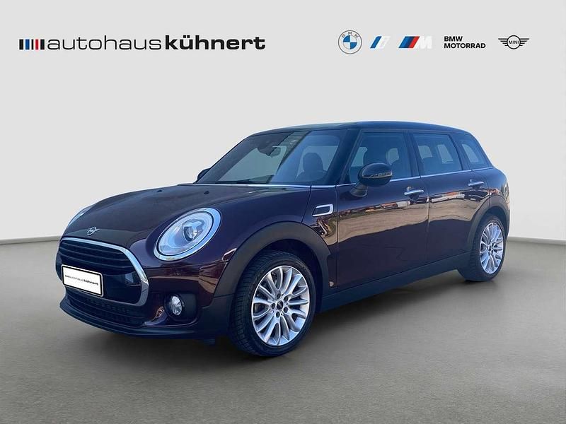 Pure burgundy metallic rot Gebraucht 2018 Mini Cooper Clubman Pepper Kombi | 18.575 € (Fairer Preis) - Bild 1/4
