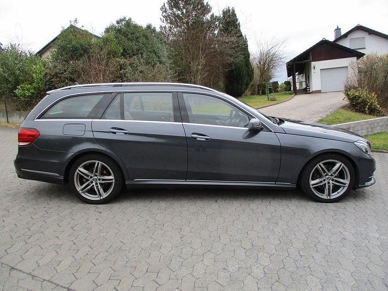 Gebraucht Mercedes E350 252 PS (185 kW) 2013 Grau Limousine