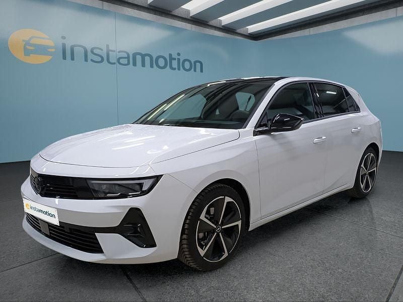 Weiß Gebraucht 2024 Opel Astra Limousine | 26.699 € (Fairer Preis) - Bild 1/4