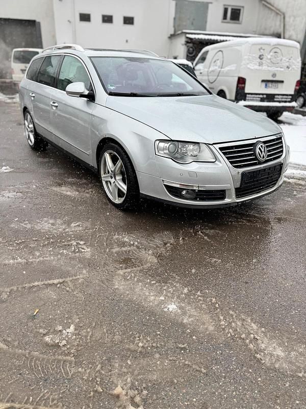 Silber Gebraucht 2006 VW Passat R Kombi | 2.400 € (Superpreis) - Bild 1/4