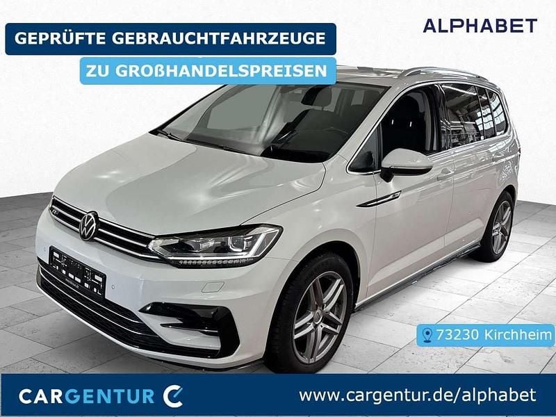 Pure white Gebraucht 2022 VW Touran Highline Van / Kleinbus | 28.290 € (Guter Preis) - Bild 1/2