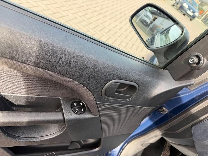 Gebraucht Ford Fiesta Style 60 PS (44 kW) 2008 Blazerblau Kleinwagen