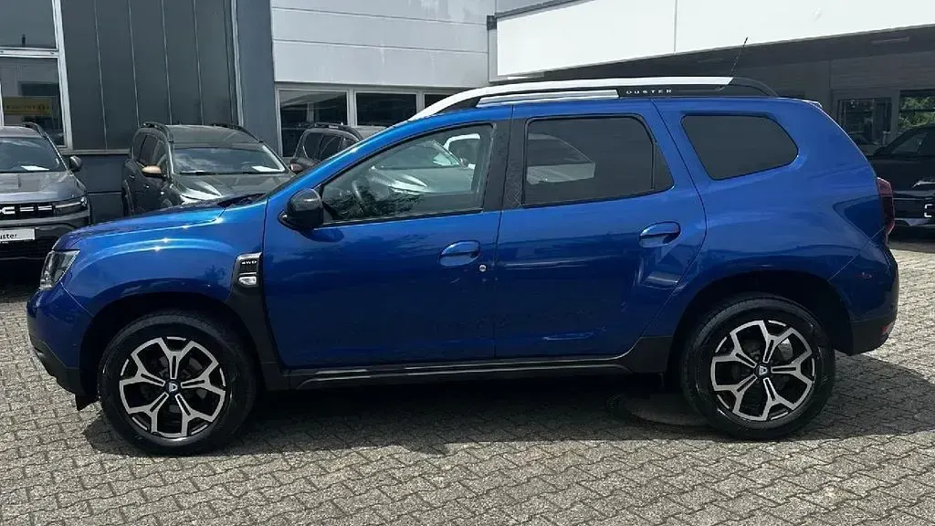 Gebraucht Dacia Duster Celebration 150 PS (110 kW) 2021 Blau SUV
