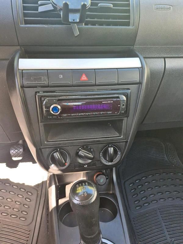 Second-hand VW Fox 75 CP (55 kW) 2010 Gri Hatchback