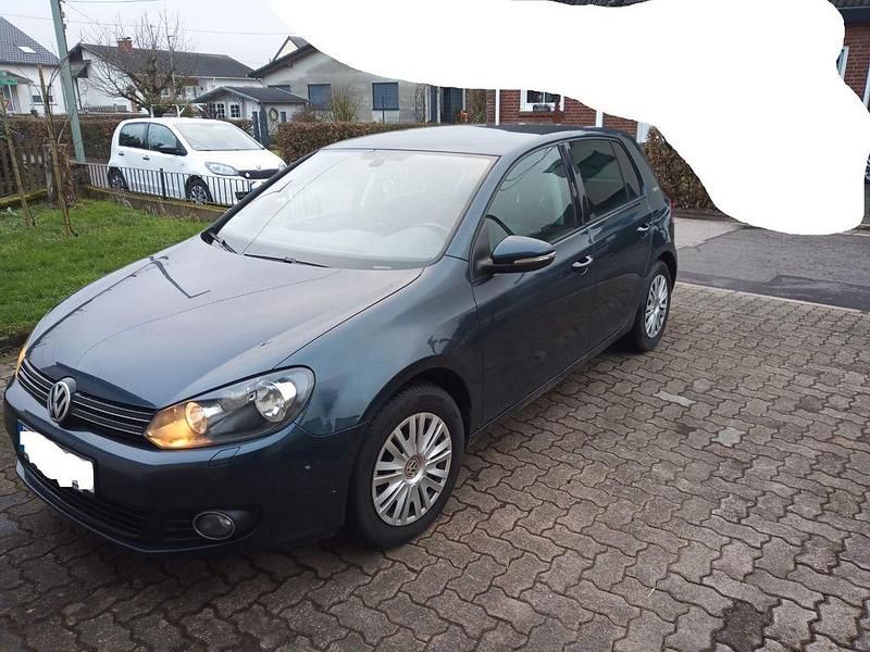 Gebraucht VW Golf VI Team 90 PS (66 kW) 2011 Blau Kleinwagen