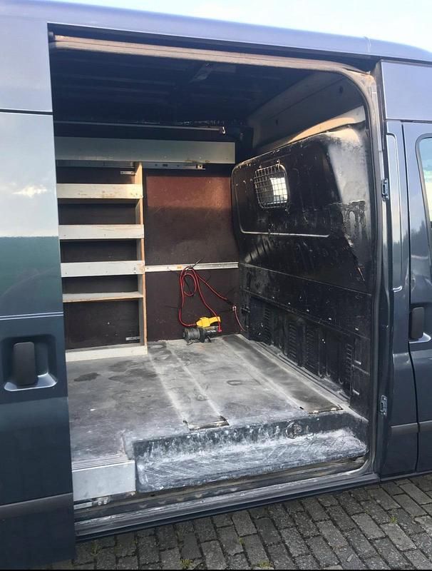 Gebraucht Ford Transit 125 PS (91 kW) 2013 Schwarz Van / Kleinbus