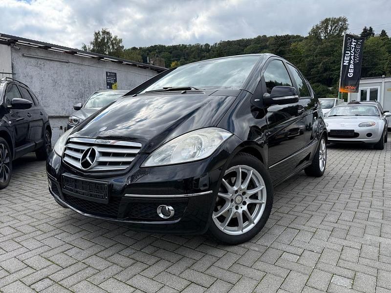 Schwarz Gebraucht 2009 Mercedes A200 Limousine | 2.999 € (Fairer Preis) - Bild 1/4